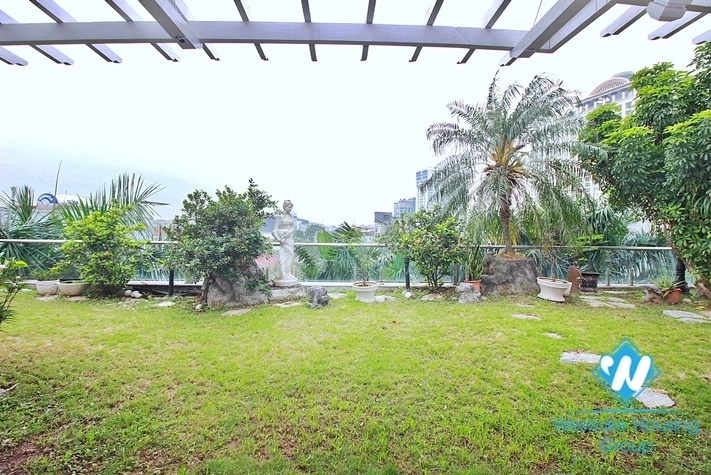 A spacious 2 beds apartment with huge balcony for rent in Au Co st, Tay Ho